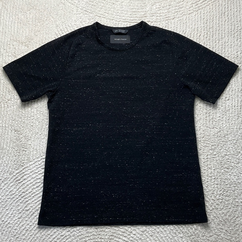 Wings + Horns Men’s Speckled Black Crewneck Tee Size Medium